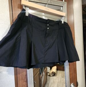 Divided H&M Black Pleated Mini Skirt